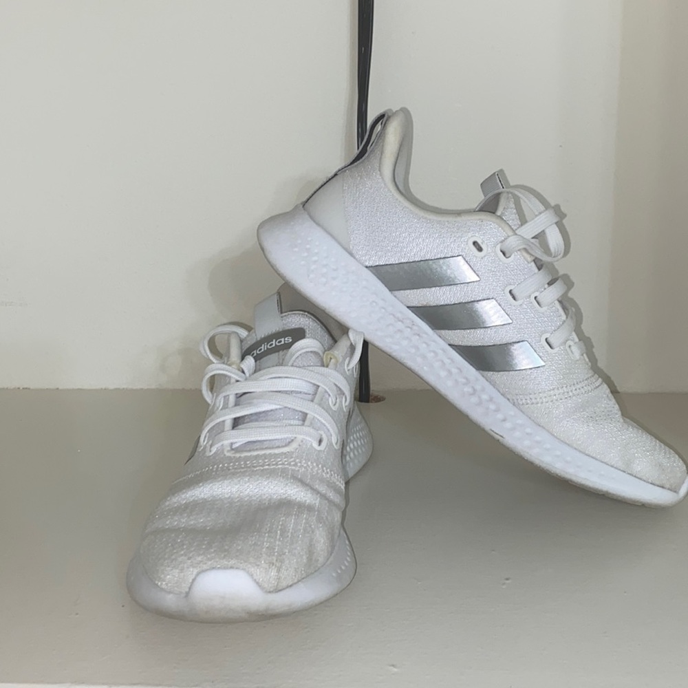 Womens Adidas Cloudfoam Super tennis shoes